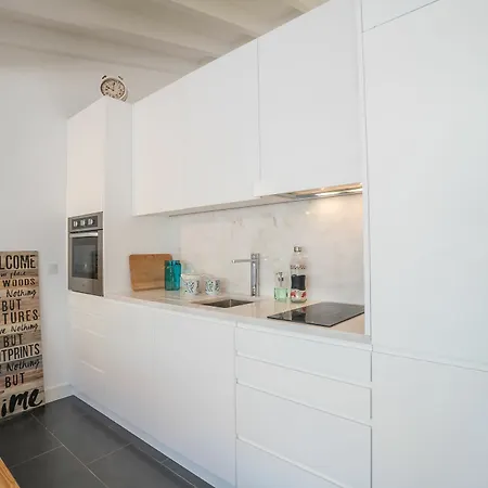A Sweet Mikis Apartment *