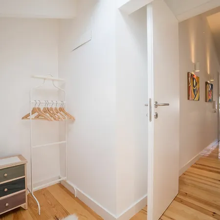 A Sweet Mikis Apartment Lisbon