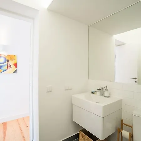 A Sweet Mikis Apartment Lisbon